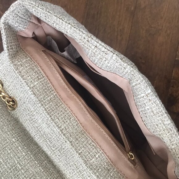 JustFab Quilted Chevron Crossbody - Picture 4 of 5